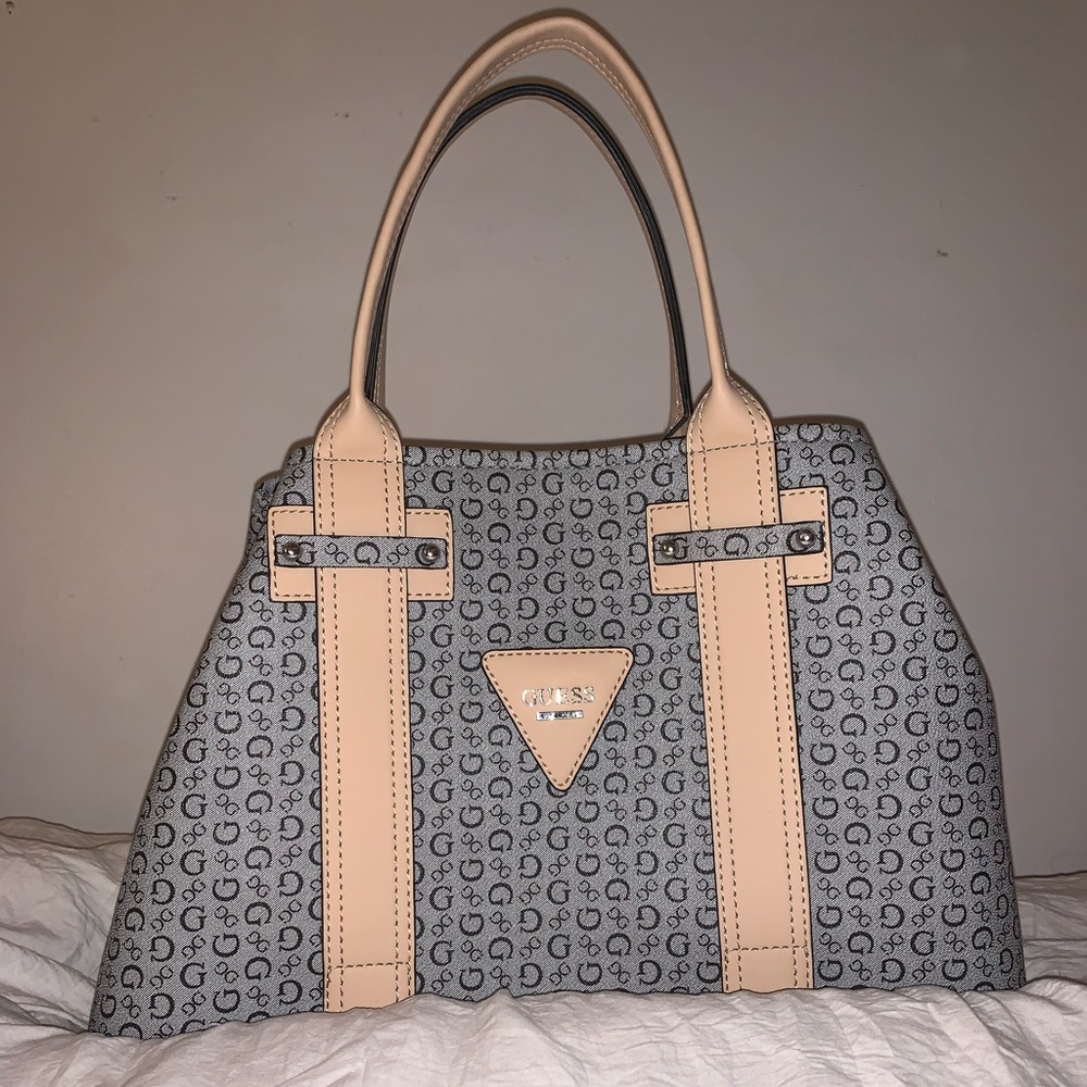 Guess Hand Bag
